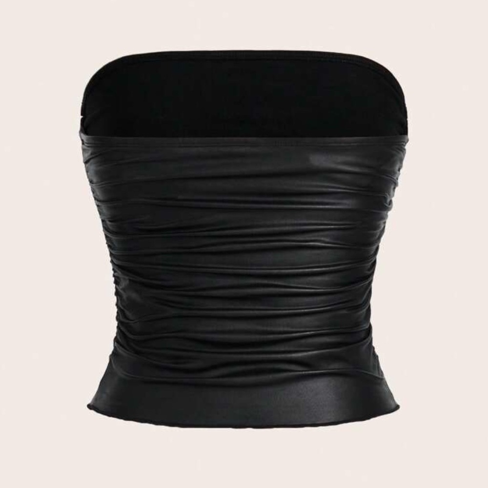 Black Strapless Ruched Top - Picture 2 of 3